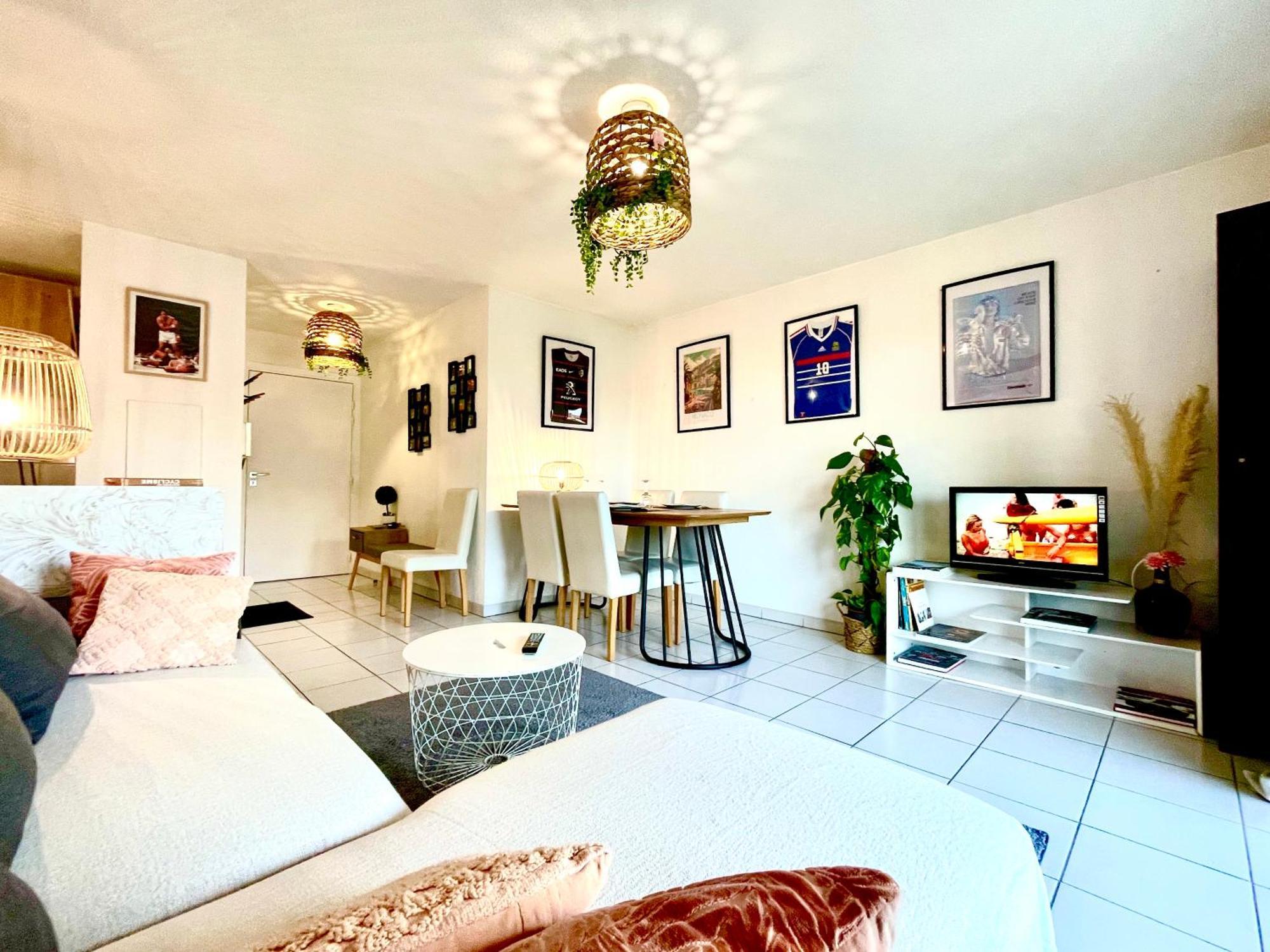 Bel Appartement T3 De 60M2 Avec Parking, Terrasse, Proche Du Metro Et Du Periph Toulouse Exterior photo