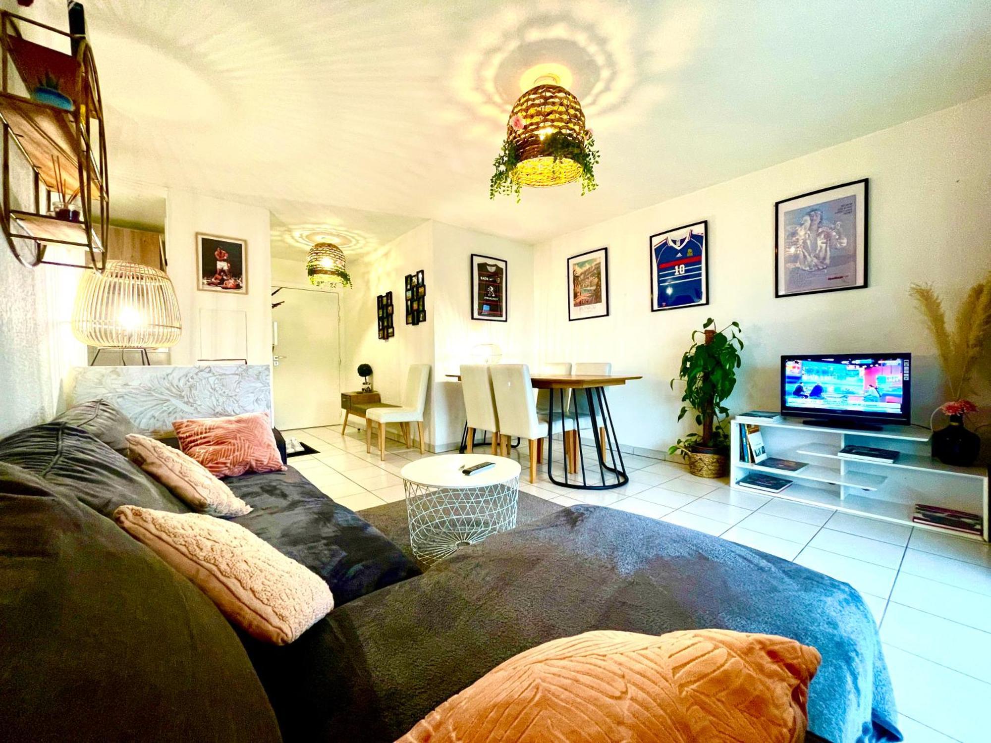 Bel Appartement T3 De 60M2 Avec Parking, Terrasse, Proche Du Metro Et Du Periph Toulouse Exterior photo